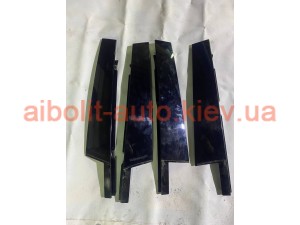 Накладка дверей задня ліва